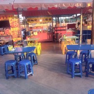 บรรยากาศ ครก กะ สาก ปากซอย โรงเรียนสารสาสน์ บางบัวทอง