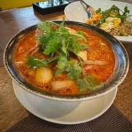 Falls in Love Coffee-Bar & Restaurant (ฟอลส์ อิน เลิฟ) @ เกษตร-นวมินทร์ (ตอม่อ 245) เกษตร-นวมินทร์