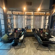 Oxide Cafe & กุ๊ยต้มข้าว