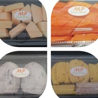 MP Food Story ขนมปังปิ้ง สลัดโรล ผลไม้ปอก ของทานเล่น น้ำชง