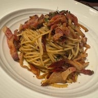 Isola by Signor Sassi ปทุมวัน