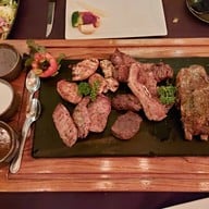 เมนูของร้าน Carnivore Steak Grill