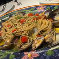 Isola by Signor Sassi ปทุมวัน