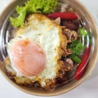 ร้านข้าวไข่ข้น&ข้าวหมูส้มทอด แก่งคอย