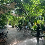 A Life cafe & gallery (อะ ไลฟ์)