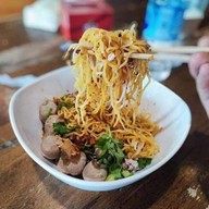 ทองบวก ก๋วยเตี๋ยวหมูซุปโบราณ-ส้มตำ-อาหารจานเดียว