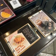A Life cafe & gallery (อะ ไลฟ์)