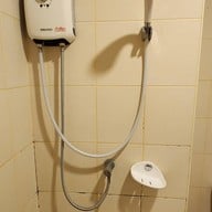 โรงแรมบ้านแม่บุญทอง