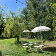A Life cafe & gallery (อะ ไลฟ์)