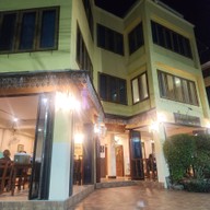 โรงแรมบ้านแม่บุญทอง