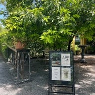 A Life cafe & gallery (อะ ไลฟ์)