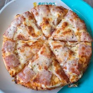 I am pizza ชานมไข่มุข และ เกี๊ยวซ่า โลตัสนอร์ธ ราชพฤกษ์