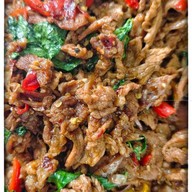 กะเพรา20บาท นายโอม