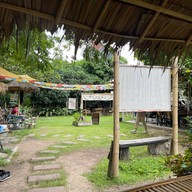 กะเพราและกวี