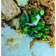 กะเพรา20บาท นายโอม