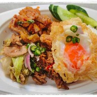 กะเพรา20บาท นายโอม