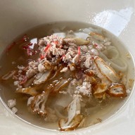 ก๋วยจั๊บ ก๋วยเตี๋ยวหมูกน้าธนาคารออมสิน(เจ้าเก่า) บ้านบึง