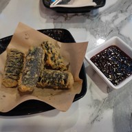 เมนูของร้าน Chibing Chicken and Bingsu กลาสเฮ้าส์ รัชดา