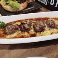 เนื้อแท้ เซ็นทรัลพลาซา เวสต์เกต