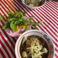 เมนูของร้าน ก๋วยเตี๋ยว โฮเด้ง ซีเจ มอร์ สาขาเขาขยาย