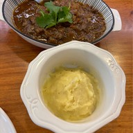 Yu Baan Eatery อยู่บ้าน อีทเทอรี่ ซอยอารีย์