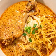 ก๋วยเตี๋ยวเรือหมู&ข้าวซอยไก่ พระยาสุเรนทร์ซอย4