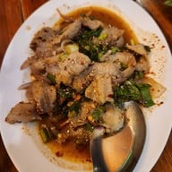 เมนูของร้าน ร้านป้าแดงลาบอุบล สาขา 1