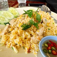 ก๋วยเตี๋ยววัดดง (มูลเหล็ก)