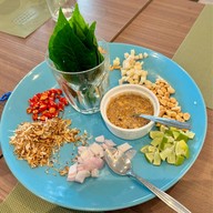 นานนท์