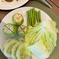 นานนท์