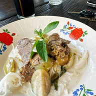 เมนูของร้าน ก๋วยเตี๋ยววัดดง (มูลเหล็ก)