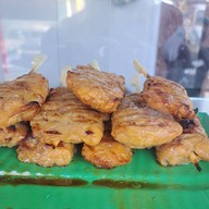 เมนูของร้าน เรื่องหมูๆ