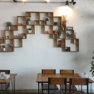 คาเฟ่ ออน เดอะ ยำ ตรงข้ามปั้มเชลล์เมืองเอก ยำ เมืองเอก