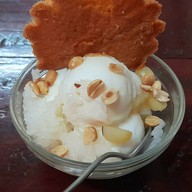 เมนูของร้าน พรชัยไอติมกะทิสด