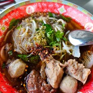 ก๋วยเตี๋ยวเนื้อ Ni Tui