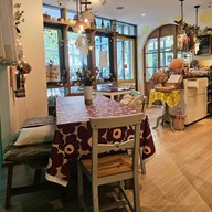 Little Sunshine Cafe วิทยุ