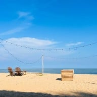 Bamp : Beach camp & Cafe