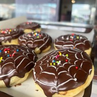 DailyDonut พระยาสุเรนทร์30 คลองสามวา