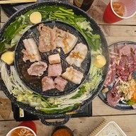 ลานชิลล์ แคมป์ปิ้ง