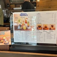 Ellen Cafe House Angsila