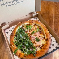 Dough Bros - Sourdough Pizza & Doughnuts Gaysorn Amarin