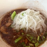 ก๋วยเตี๋ยวเรืออยุธยาเจ๊จุ๋ม สาขา บางขุนนนท์