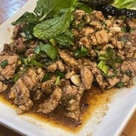 ลาบนัวอุดร รัชดาซอย 4