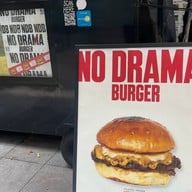 NO DRAMA BURGER สีลม (windmill)