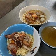 กรหมี่ไก่