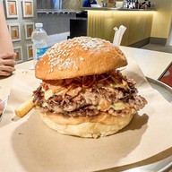 Hazy Hound : Brews & Bites