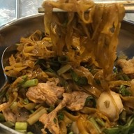 เมนูของร้าน หมี่เหลือง Yellow as a noodles - ตลาดต้นสัก ตลาดต้นสัก