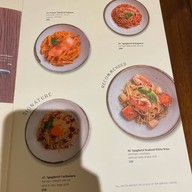 Tiny Cup Café ทองหล่อ