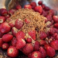 ญาดา ผลไม้คลุก