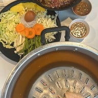 ทวีโชคหมูกะทะ สาขา8 ร่มเกล้า